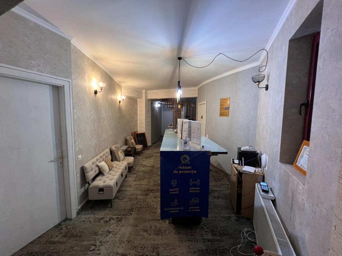 Pensiunea Crescent Predeal Buitenkant foto