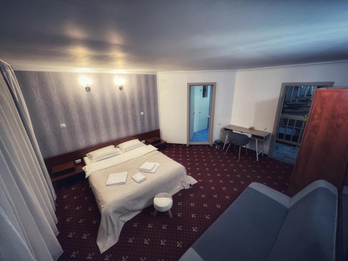 Pensiunea Crescent Predeal Buitenkant foto